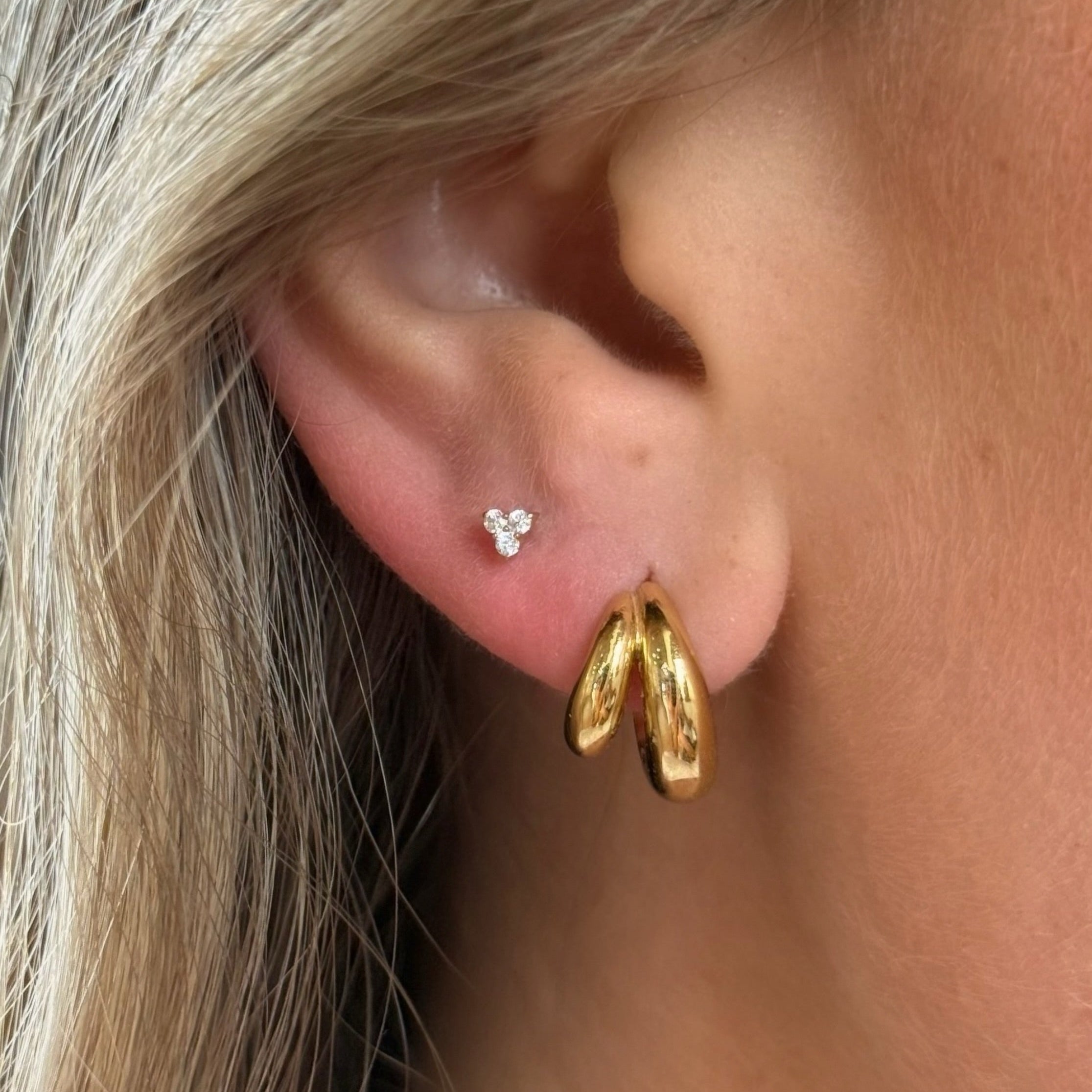 Triple Cluster Flat Back Stud