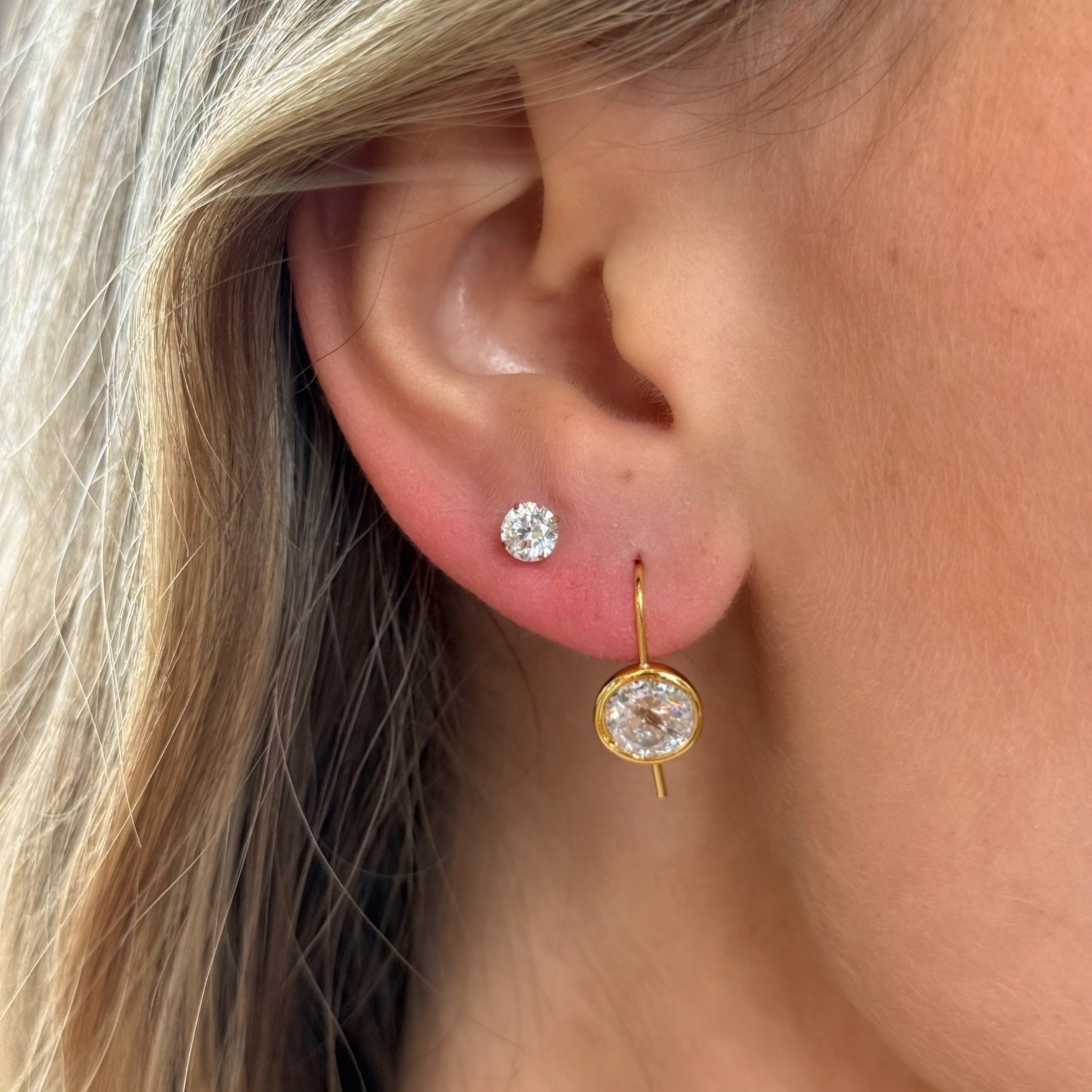 Round CZ Flat Back Stud (Larger)